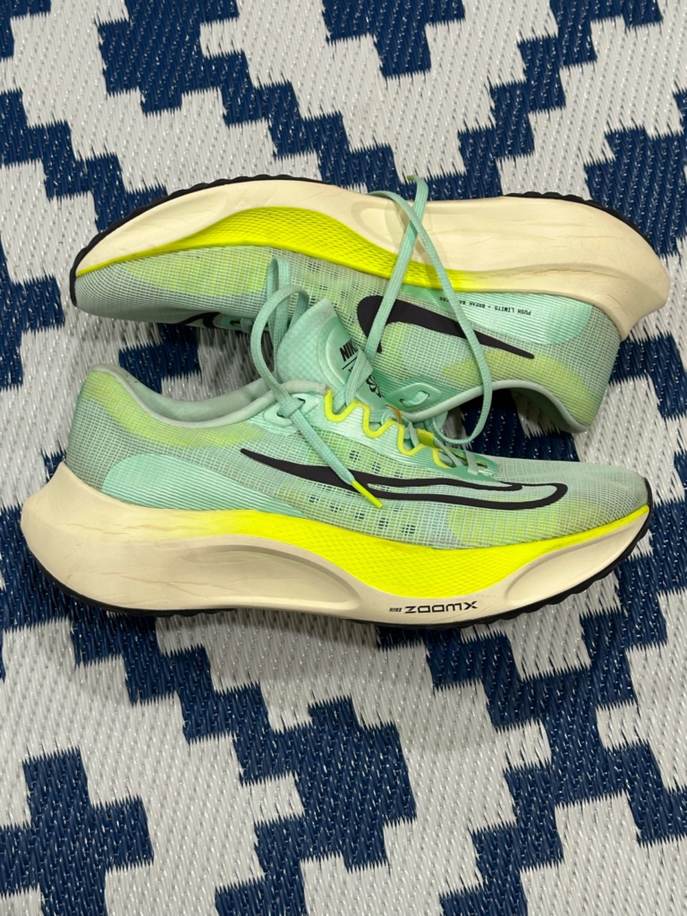 Nike Zoom Fly 5 Mint Foam Ghost Green Running Shoes Men’s Size 12.5
